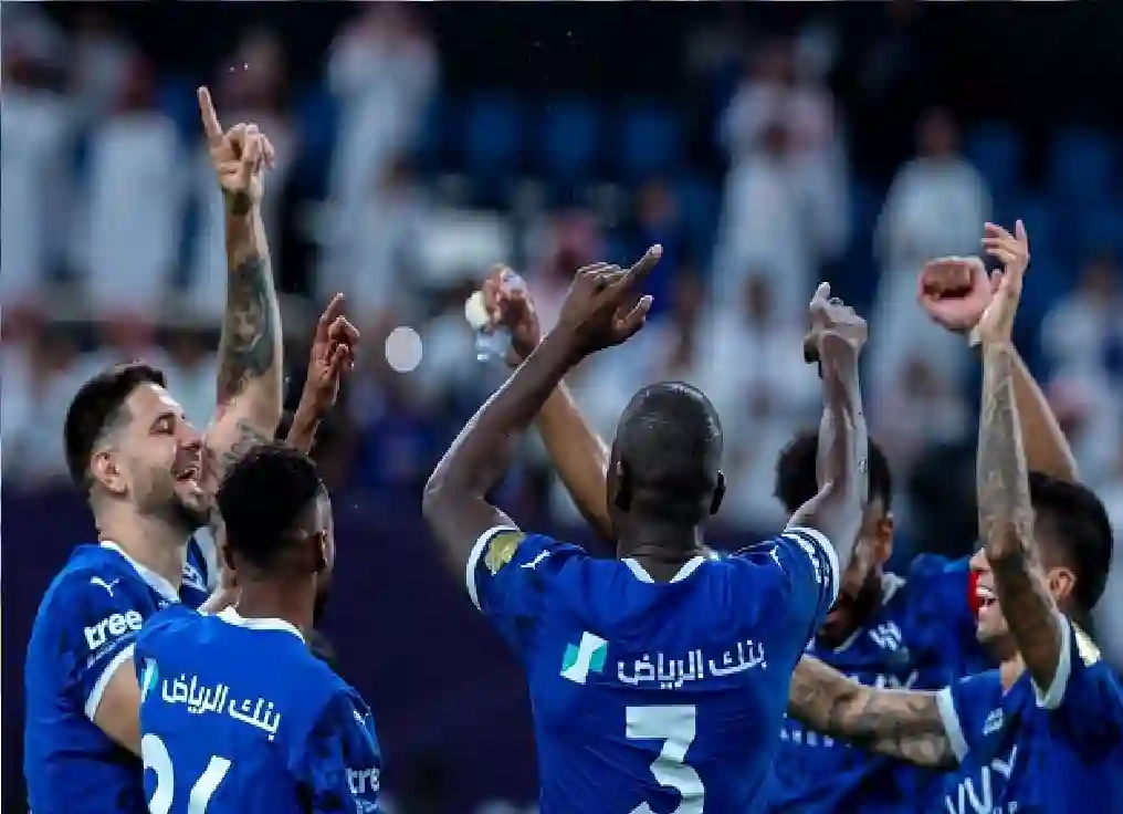 محترف الهلال يغادر إلى دوري يلو في صفقة مفاجئة