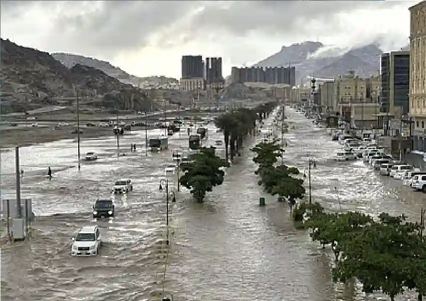 أمطار مكة تتصدر المشهد بـ17.6 ملم