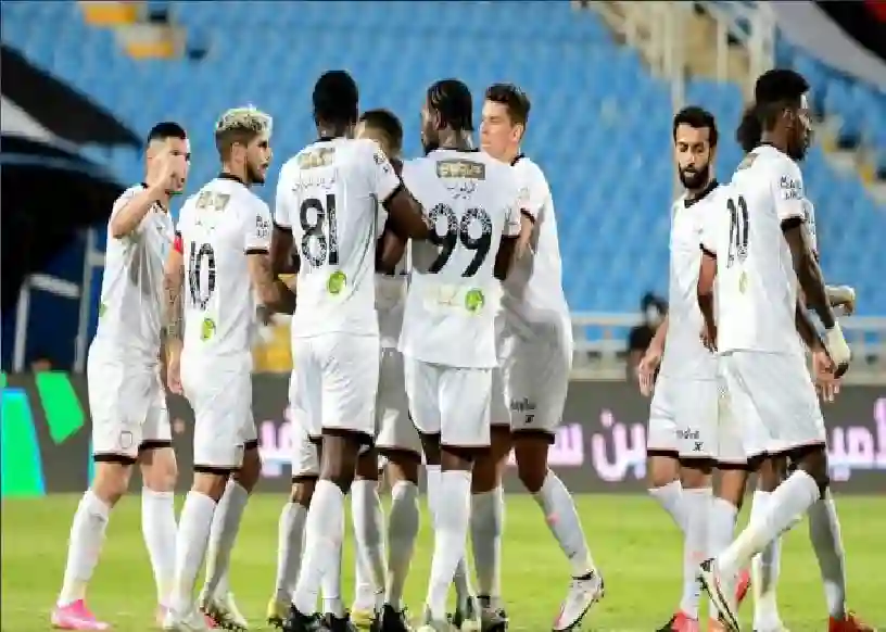 ضربة موجعة للشباب قبل موقعة الأهلي