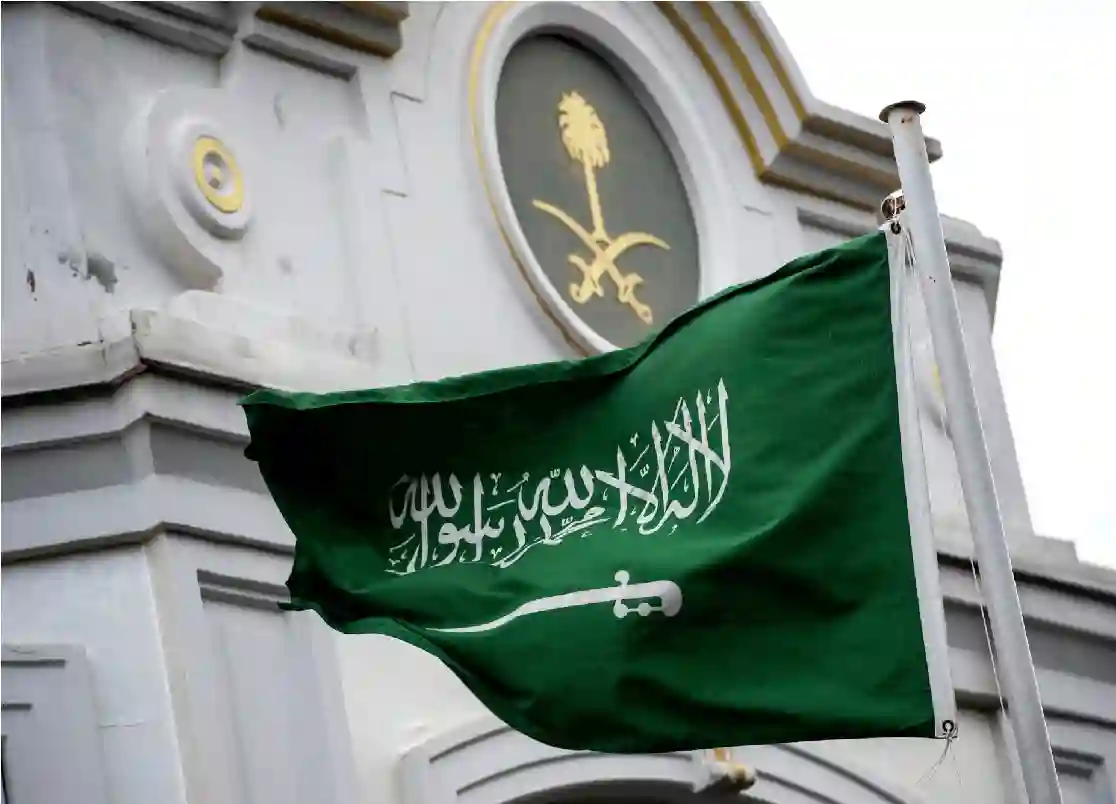 قرار مفاجئ السعودية توقف تجديد الإقامة لفئة من المقيمين