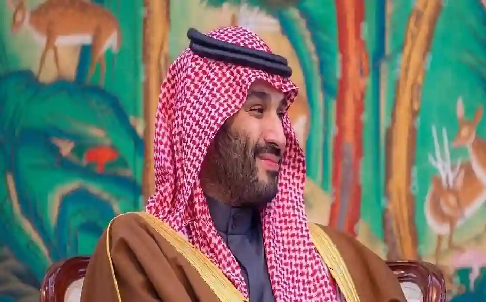 ولي العهد يخطف القلوب بحركة غير متوقعة