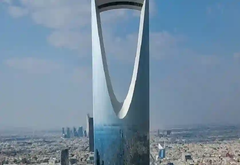 السعودية تلغي نظام الكفالة وتمنح الوافدين حرية غير مسبوقة