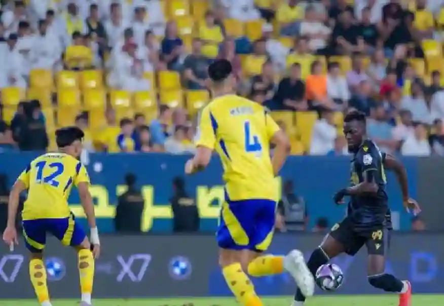 النصر يشتعل بعد التعادل مع التعاون