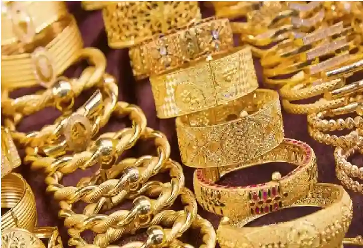 انهيار سعر الذهب في السعودية اليوم الخميس 24
