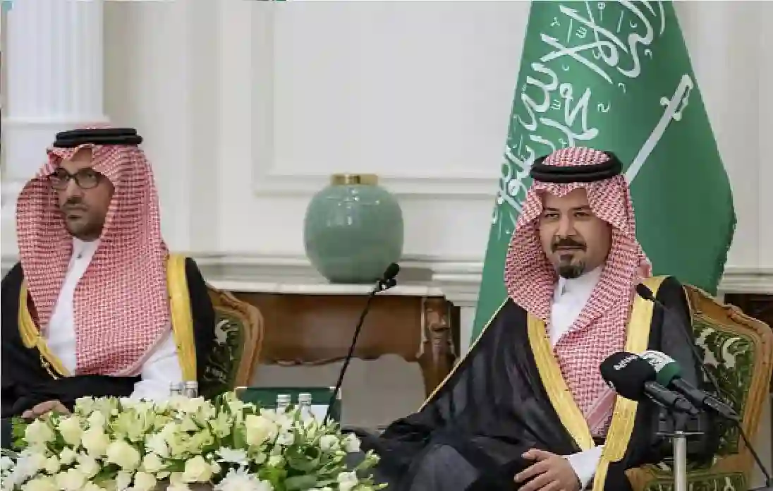 أمير المدينة يزف البشرى